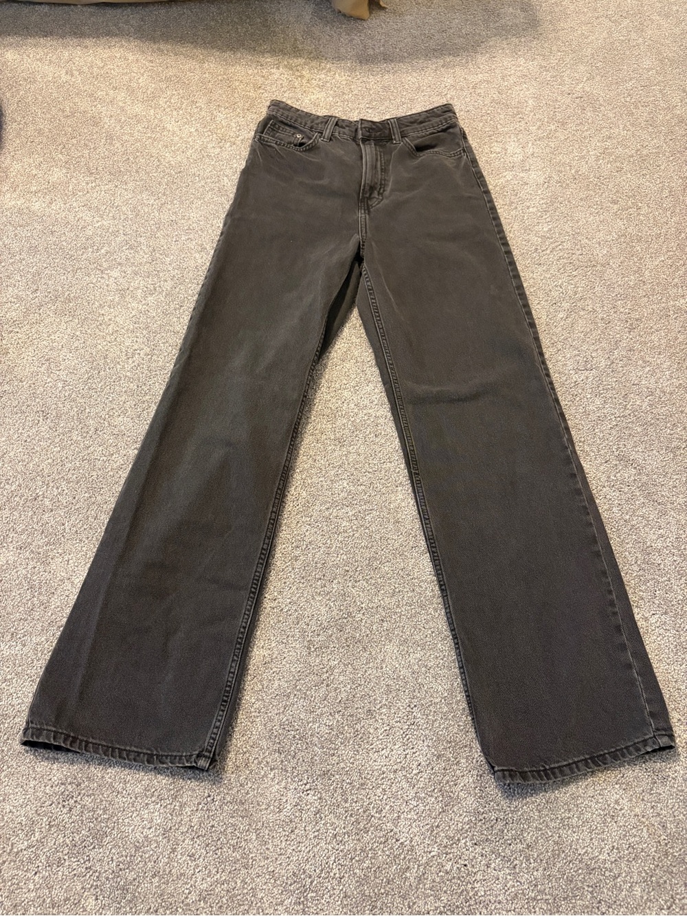 H&M Women's Straight-Leg Jeans in Washed Black - Picture 1 of 4